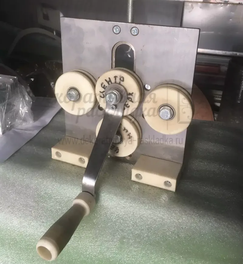 Станок для загиба профиля декоративной раскладки