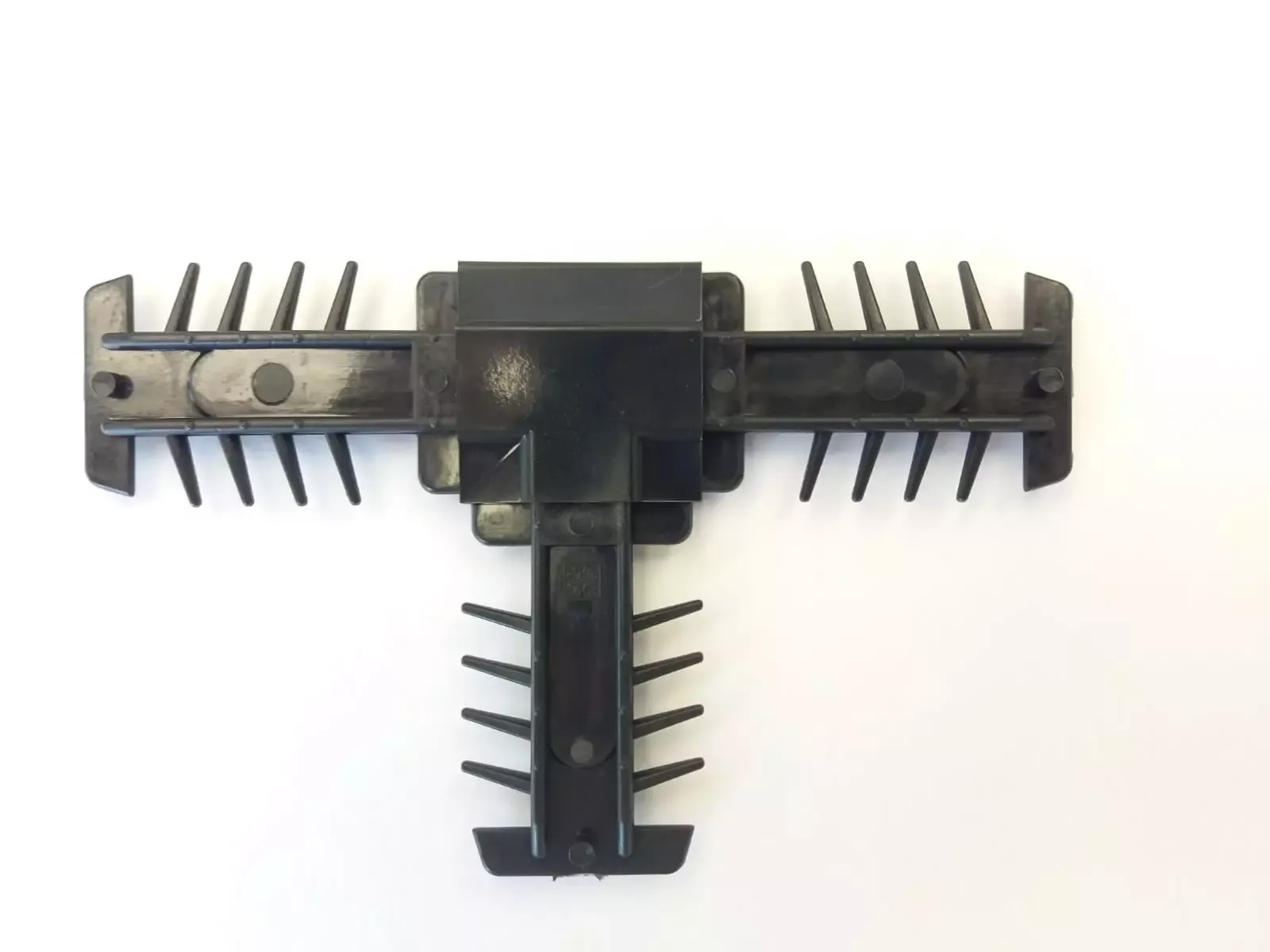 Т-обр. соединение 25 мм, (RAL 7016, 7021, 9005) - фото - 1