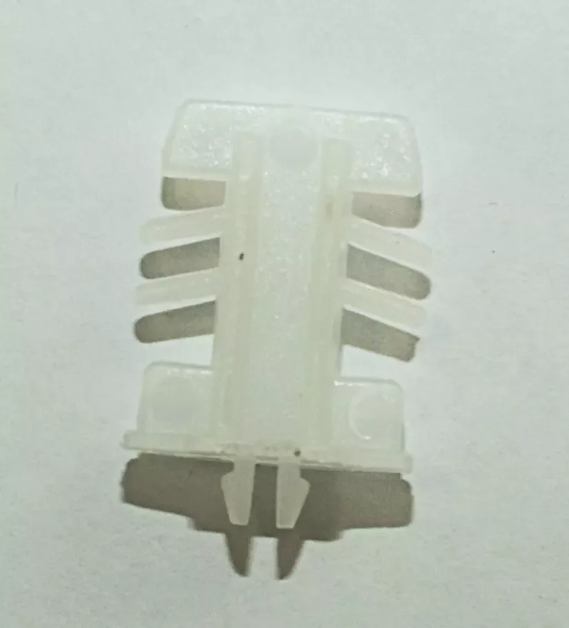 Концевик б/цв. (пластик) - фото - 1