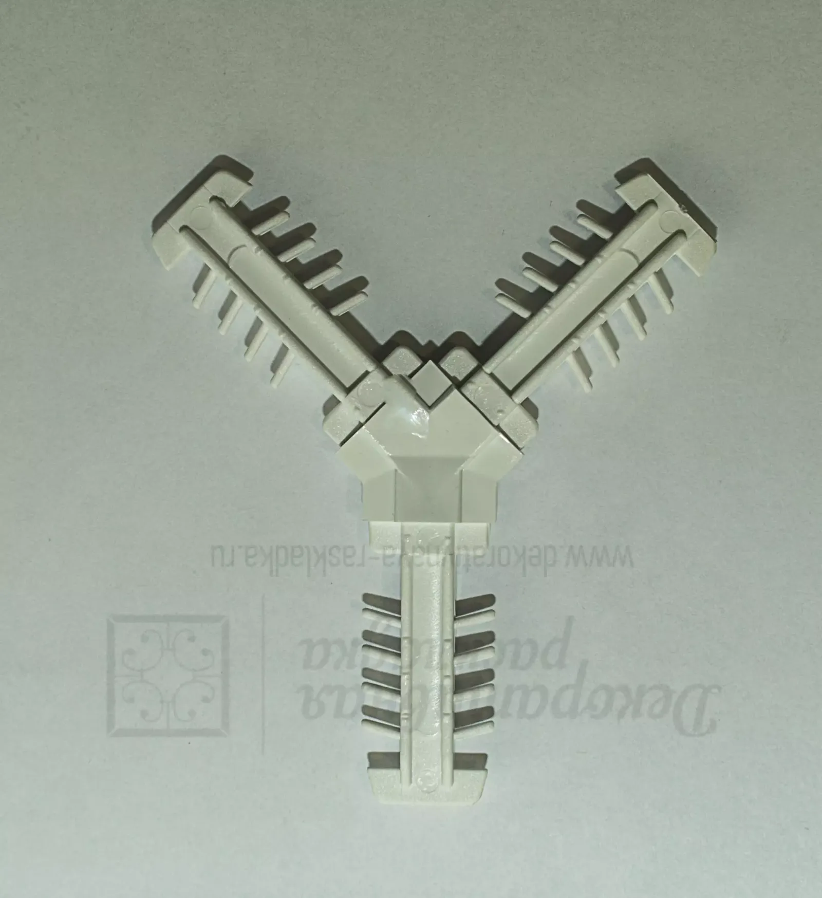 Y-обр. соед. белое/коричневое - фото - 1