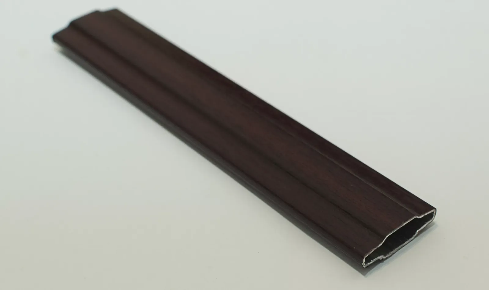 Профиль 18 мм махагон (Renolit 2097013) - фото - 1