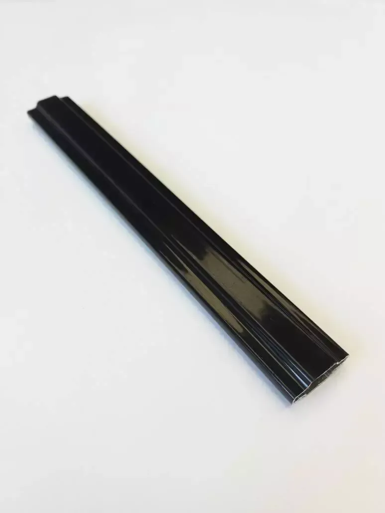 Профиль 18 мм (RAL 9005 глубокий черный (матовый) (хлыст 3 м) - фото - 1