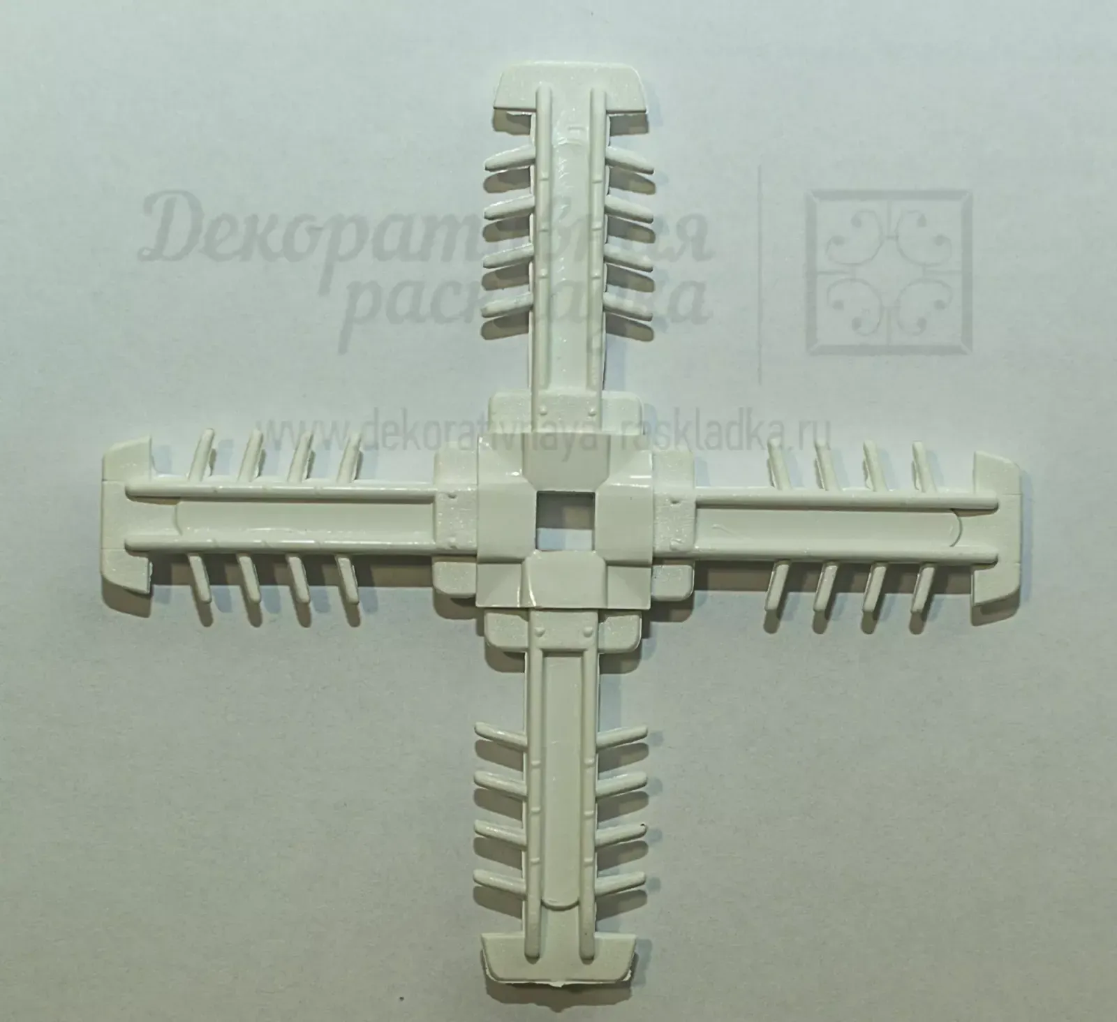 Центр. крест 18 мм , половинка (белый RAL 9016) - фото - 1